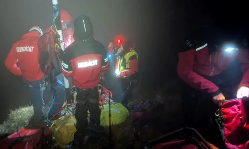 recuperarea trupului turistului căzut în Munții Făgăraș, FB  Salvamont Arges 3 jpg