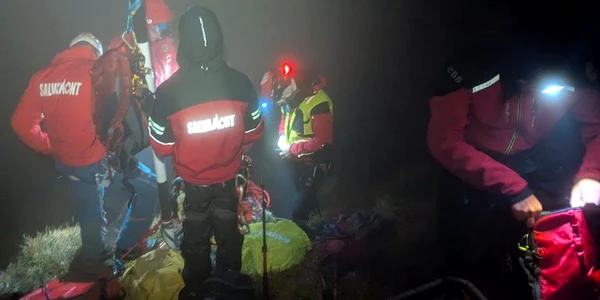 recuperarea trupului turistului căzut în Munții Făgăraș, FB  Salvamont Arges 3 jpg