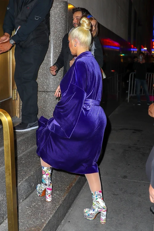 Christina Aguilera s-a îngrăşat enorm