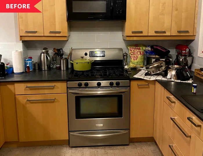 Bucătăria Tonyei înainte de renovare / foto: Tonya Mahar