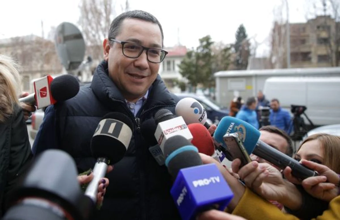 Victor Ponta Parchet casual blugi FOTO Inquam Photos Octav Ganea