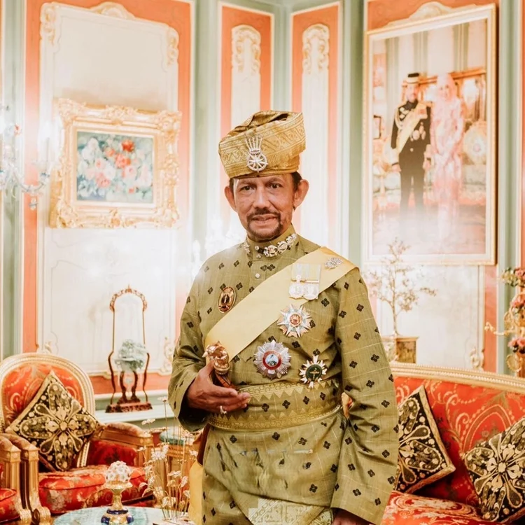 Sultanul Bruneiului Hassanal Bolkiah   FOTO Instagram 3 jpg