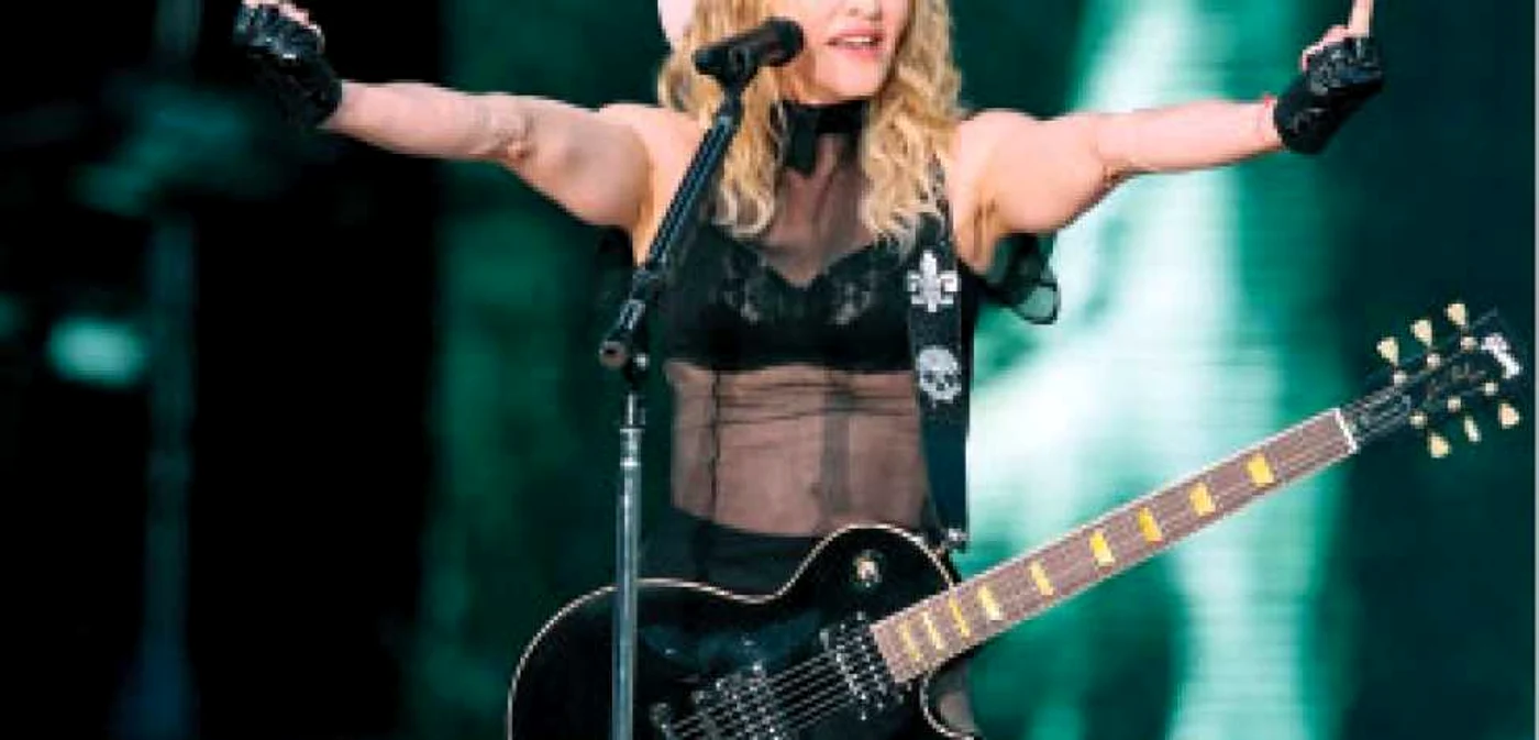 Madonna şi familia ei, distracţie la Bucureşti - revista presei mondene