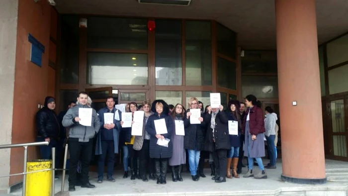 Grefierii de la Tribunalul Prahova cer mărirea salariilor         FOTO: Diana Frîncu