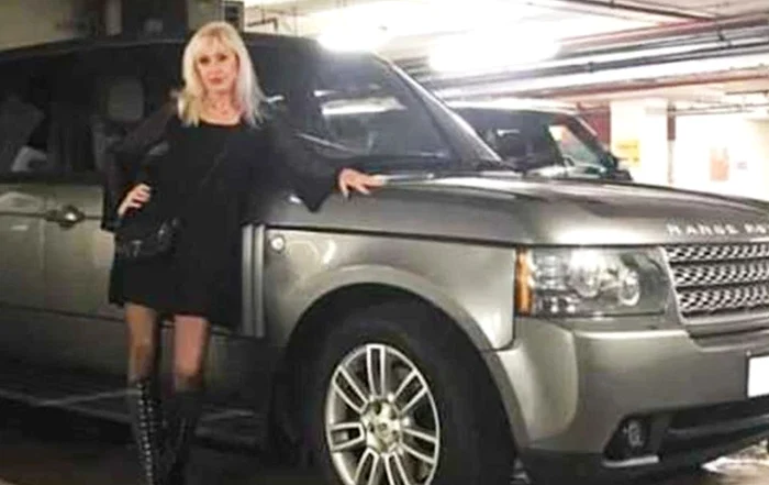 Samantha a primit un Range Rover de la unul dintre partenerii ei