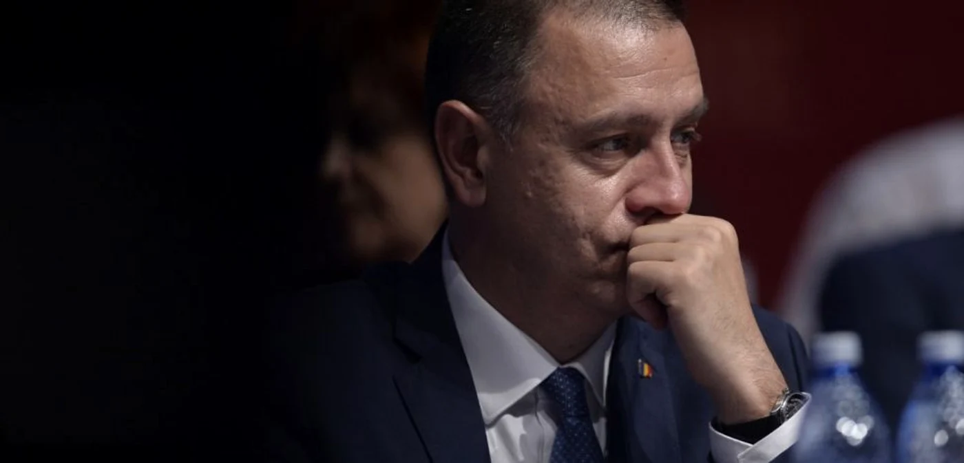 Mihai Fifor e tot mai în umbră