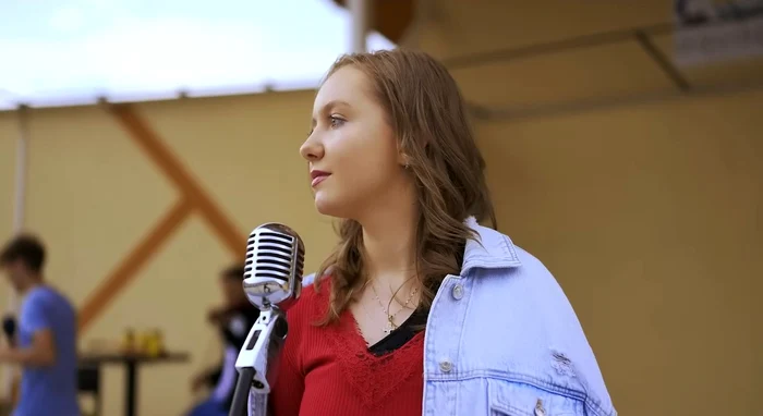 Alexia Tudose și-a lansat primul videoclip FOTO: captură video