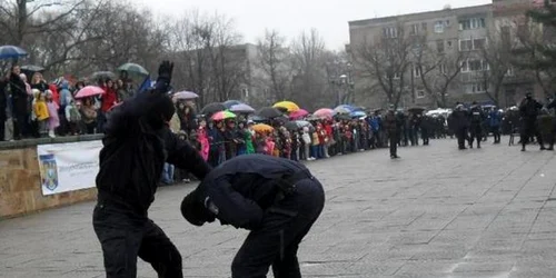 Demonstratii jandarmi