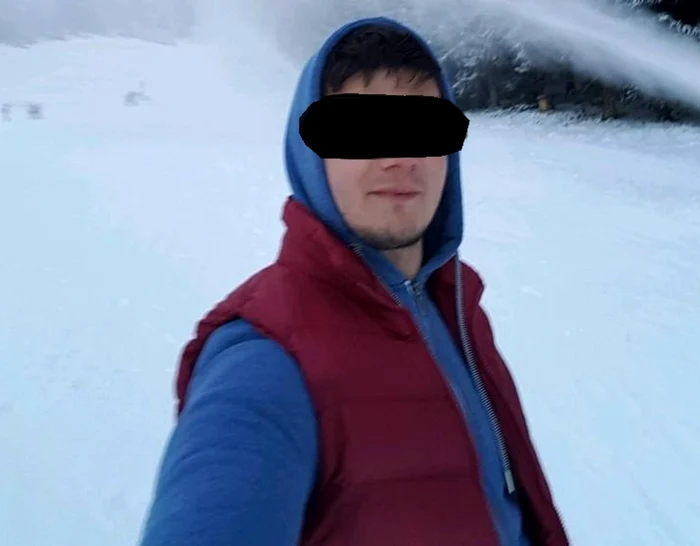 Bărbatul dornic de iubire la marginea străzii a fost dat pe mâna Poliţiei de cele două prostituate pe care avea de gând să le plătească cu bani falşi