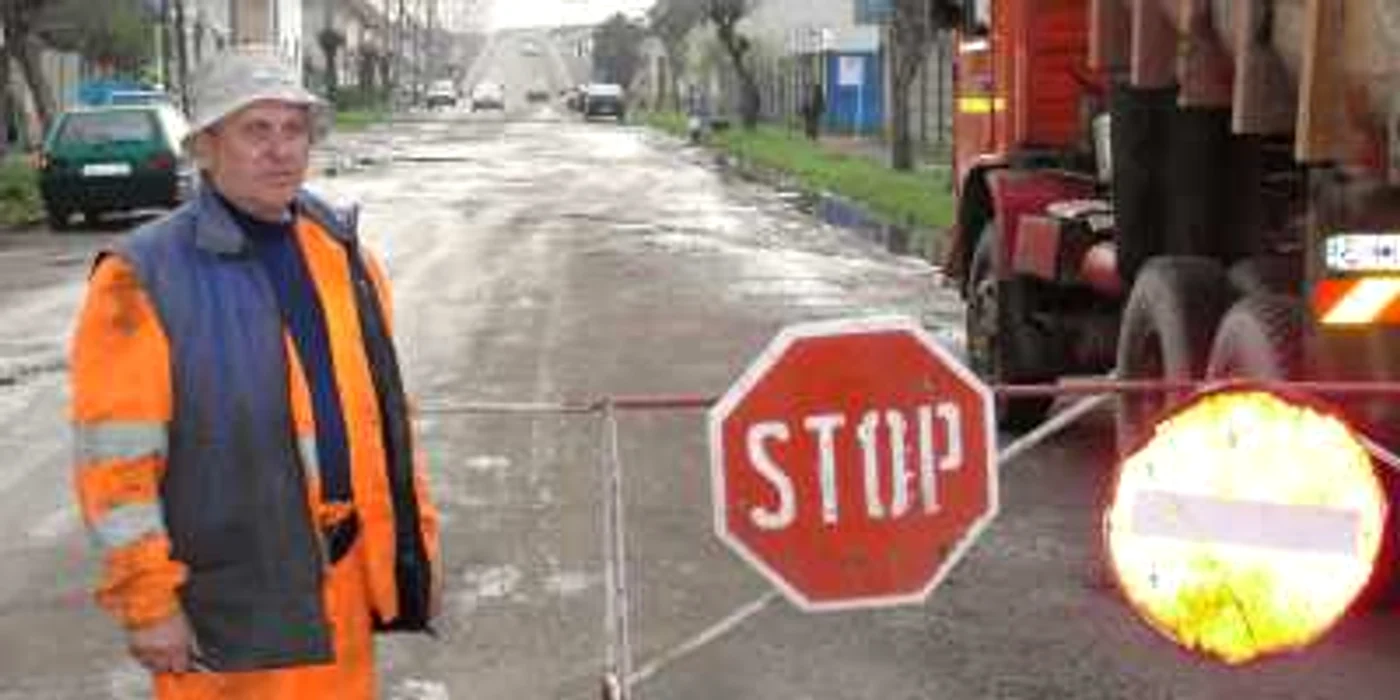 De azi au început lucrările pe strada Fabricii, termenul de finalizare fiind 28 mai 2010