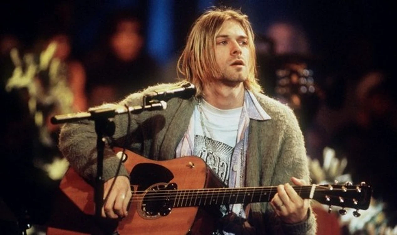 Kurt Cobain, la concertul susţinut pentru MTV, în anul 1993