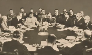 Istoria trebuie separată de politică jpeg