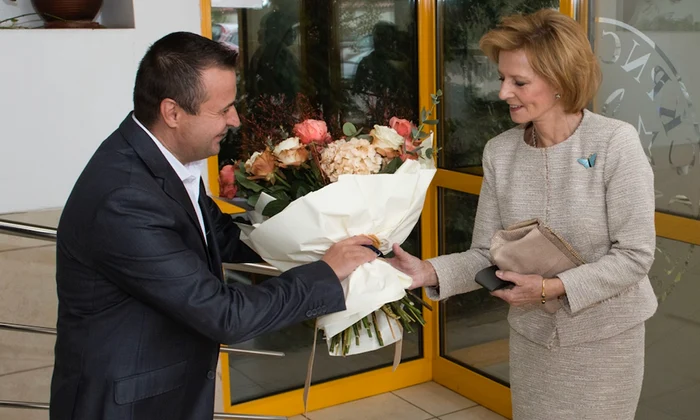 Majestatea Sa Margareta la Romfilatelia Daniel Angelescu, Casa Majestatii Sale (5) jpeg