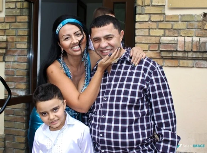 Nicolae Guţă, Narcisa şi fiul lor, Alberto