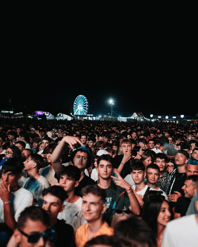 A început festivalul de muzică urbană Beach, please FOTO: FB