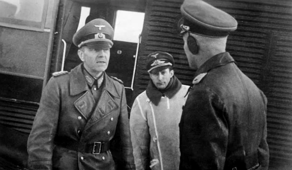 Conducătorul Armatei a 6-a germane, generalul von Paulus (© Bundesarchiv Bild 101I-021-2081-31A / Wikimedia Commons)