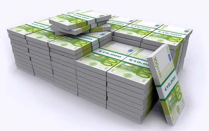 În doar două dosare, fostul soţ al Elenei Udrea ar fi dat mită 10,4 milioane euro, adică 100,4 kg de bancnoteFotomontaj: Click!