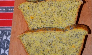 paine de casa cu dovleac si mac jpeg