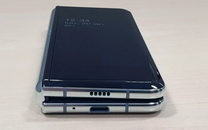 Samsung Galaxy Fold FOTO Adrian Pogîngeanu
