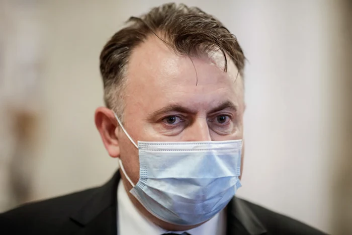 
    Nelu Tătaru susține că oamenii trebuie să fie mai conștincioși în respectarea regulilor de distanțareFoto: Arhiva Click!  