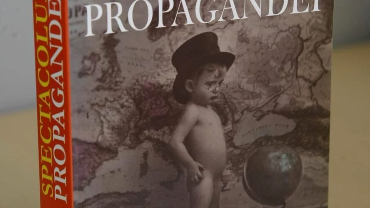 Propaganda, artă și spectacol jpeg