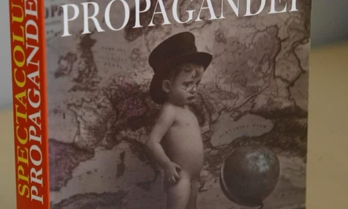 Propaganda, artă și spectacol jpeg