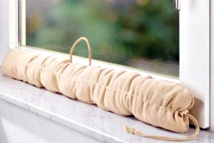 La Kika găsiţi covoare  din blană de taur  şi pleduri din blană  naturală de oaie (Foto: Kika)