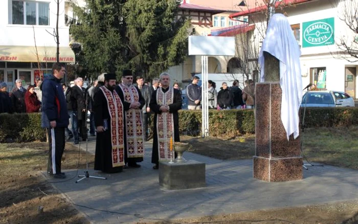 Bustul lui Gheorghe Tătărăscu se află în parcul cu numele soţiei