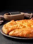 Placinta cu branza  Sursa foto shutterstock 2417697867 jpg