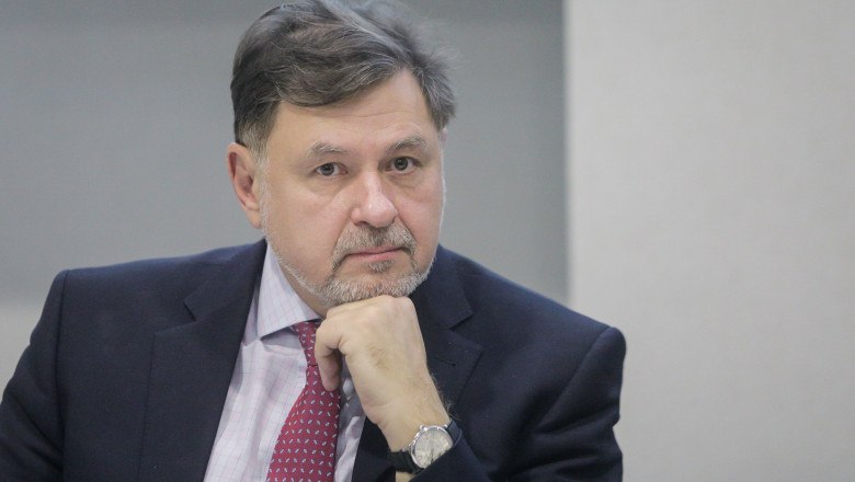 Alexandru Rafila: „Să-ţi protejezi copilul prin vaccinare este un grad de responsabilitate faţă de propriul copil” Alexandru Rafila: „Să-ţi protejezi copilul prin vaccinare este un grad de responsabilitate faţă de propriul copil”