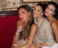 Victoria Beckham și Eva Longoria s-au distrat la Paris