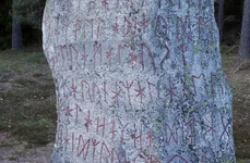 Ce este şi cum a apărut alfabetul runic? jpeg