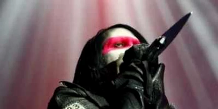 VIDEO Rockerul american Marilyn Manson, diagnosticat cu gripă porcină