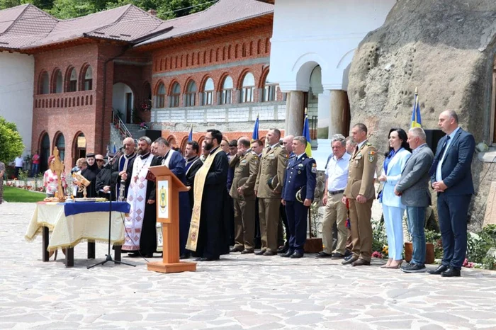 Maica Mina Hociotă, călugăriţa-erou de la Nămăeşti. 