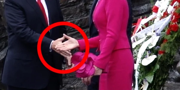 Donald Trump lasat cu mana intinsa de sotia presedintelui Poloniei FOTO gazeta.pl