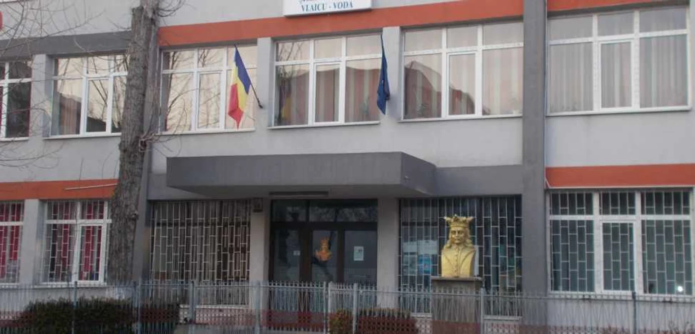„Şcoala cu aproape 500 de elevi n-a avut niciodată sală de sport FOTO Alina Mitran“