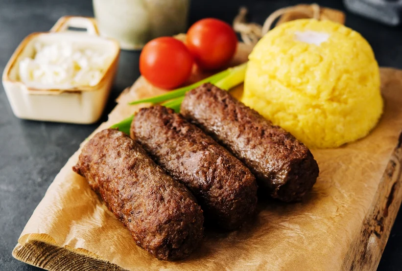 Exporturile de carne tocată și salamuri crud-uscate au fost suspendate/FOTO: Shutterstock