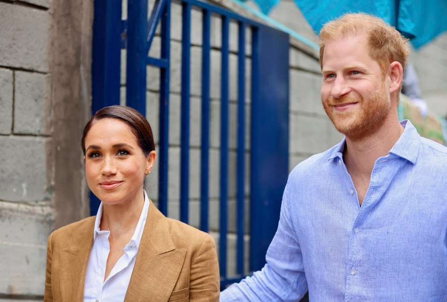 Prințul Harry se întoarce în Marea Britanie, dar fără Meghan