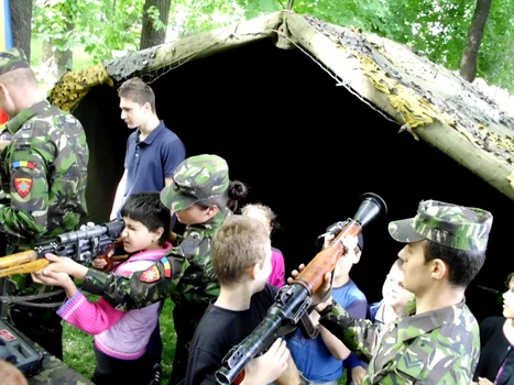 Festivitatea de 9 mai din parcul obor