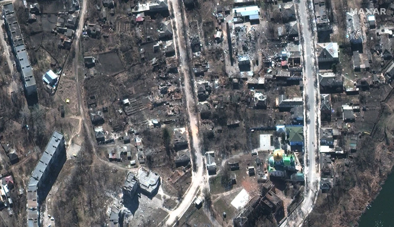 Centrul oraşului Izium, distrus de bombardamente FOTO Maxar Technologies/ CNN
