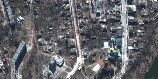 Centrul orasului ucrainean Izium distrus de bombardamente FOTO Maxar Technologies/CNN