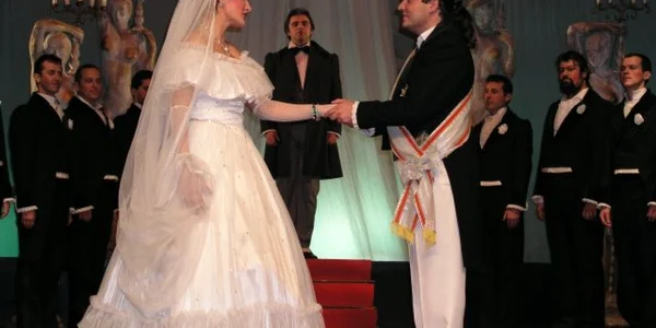 cenusareasa foto opera brasov