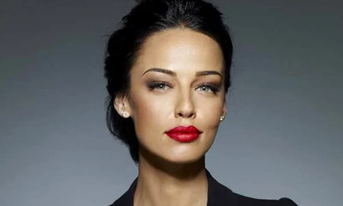 Andreea Raicu jpeg