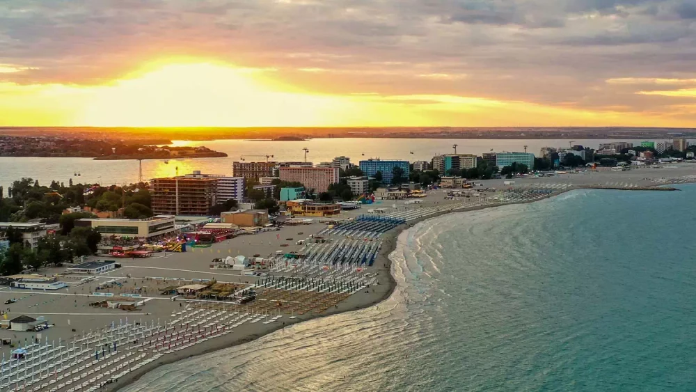 Cele mai apreciate plaje din România. Unde merg turiștii pentru petreceri, liniște sau plaje (aproape) sălbatice