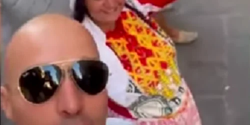 Politicianul Alessio Di Giulio s-a filmat cu o femeie de etnie romă. Foto: Captură video YouTube