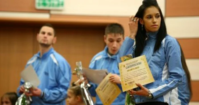 Atleta Florina Pierdevară a fost desemnată prima elevă-sportivă din Dolj la sporturi individuale
