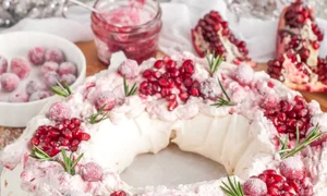 pavlova cu rodie jpeg