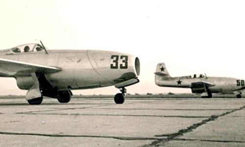 Aripile libertății: aviatorii români fug din raiul comunist jpeg