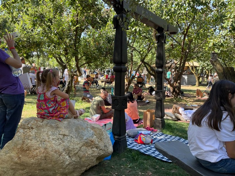 Povești adevărate despre viața la sat la un festival inedit. „Mi-am dat seama că mutatul la țară omul îl are în ADN”