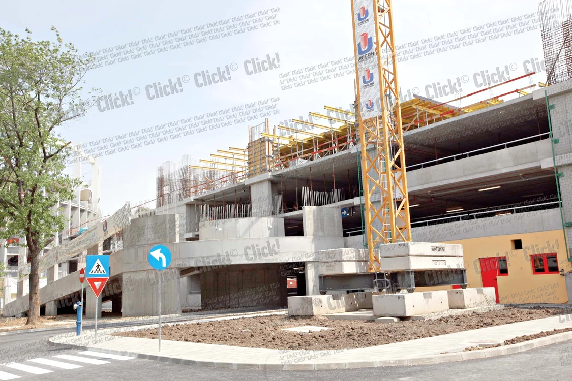 
    Parcarea a costat  8,5 milioane de euro,  bani alocaţi de la bugetul  Primăriei Capitalei (Fotografii: Sever Gheorghe)  